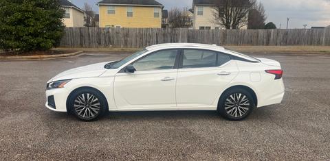 Nissan Altima 2025