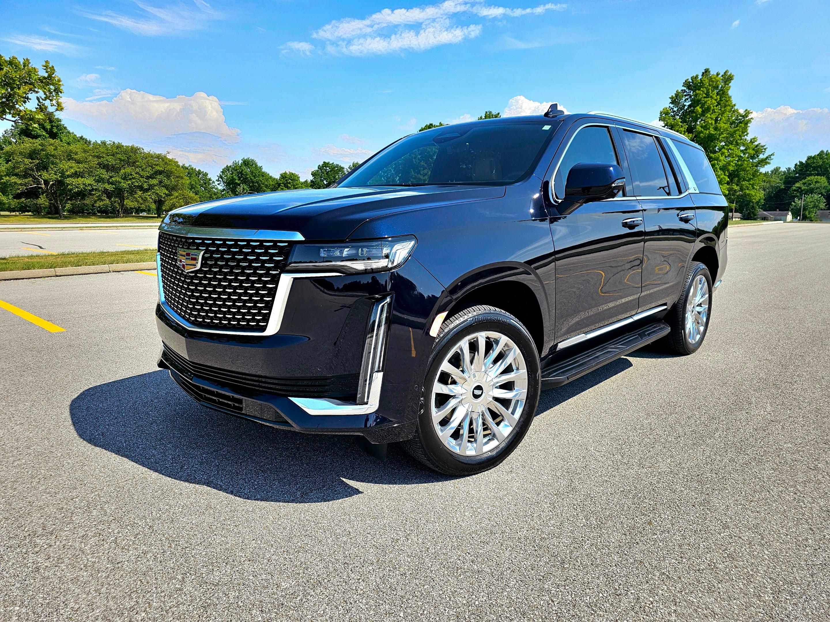 Cadillac Escalade 2023 in Berea, OH