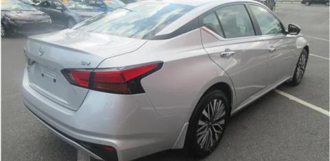 Nissan Altima 2024