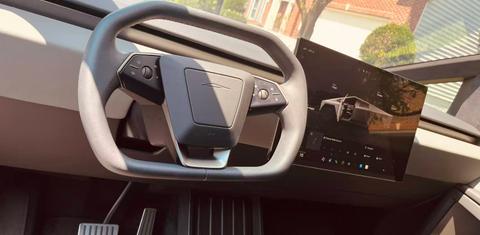 Tesla Cybertruck 2025