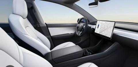 Tesla Model Y 2025