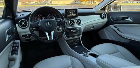 Mercedes-Benz GLA-Class 2015