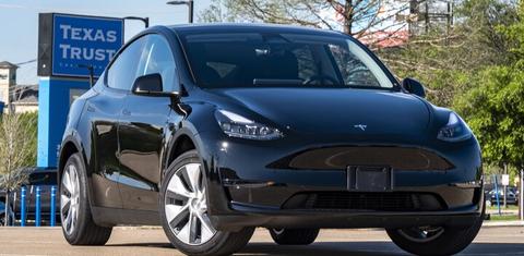 Tesla Model Y 2024