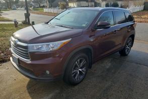 Toyota Highlander car