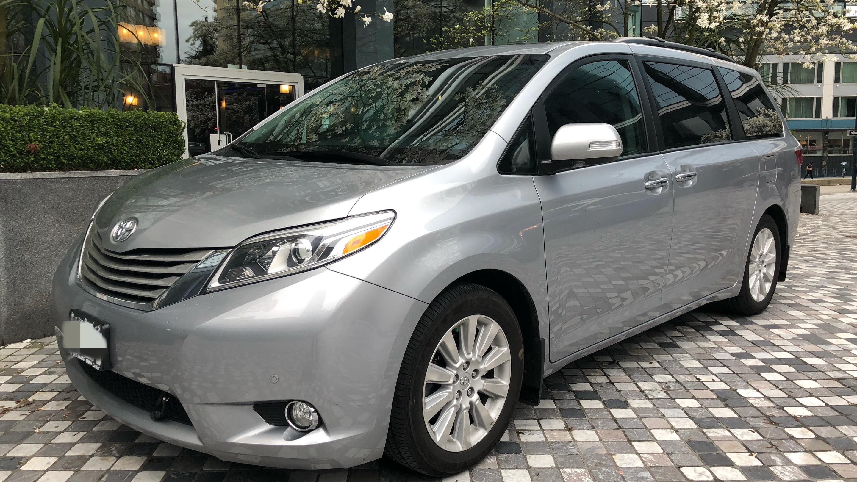 Toyota Sienna 2016 à 