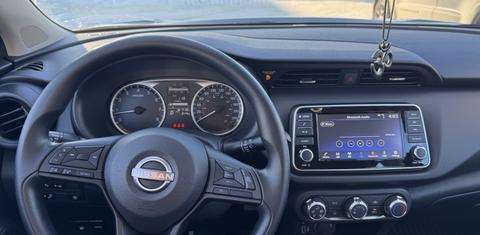 Nissan Kicks Play 2025