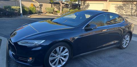 Tesla Model S 2015