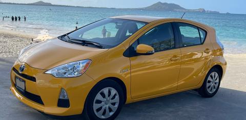 Toyota Prius c 2014