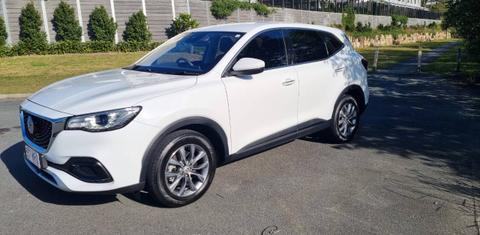 MG HS 2020