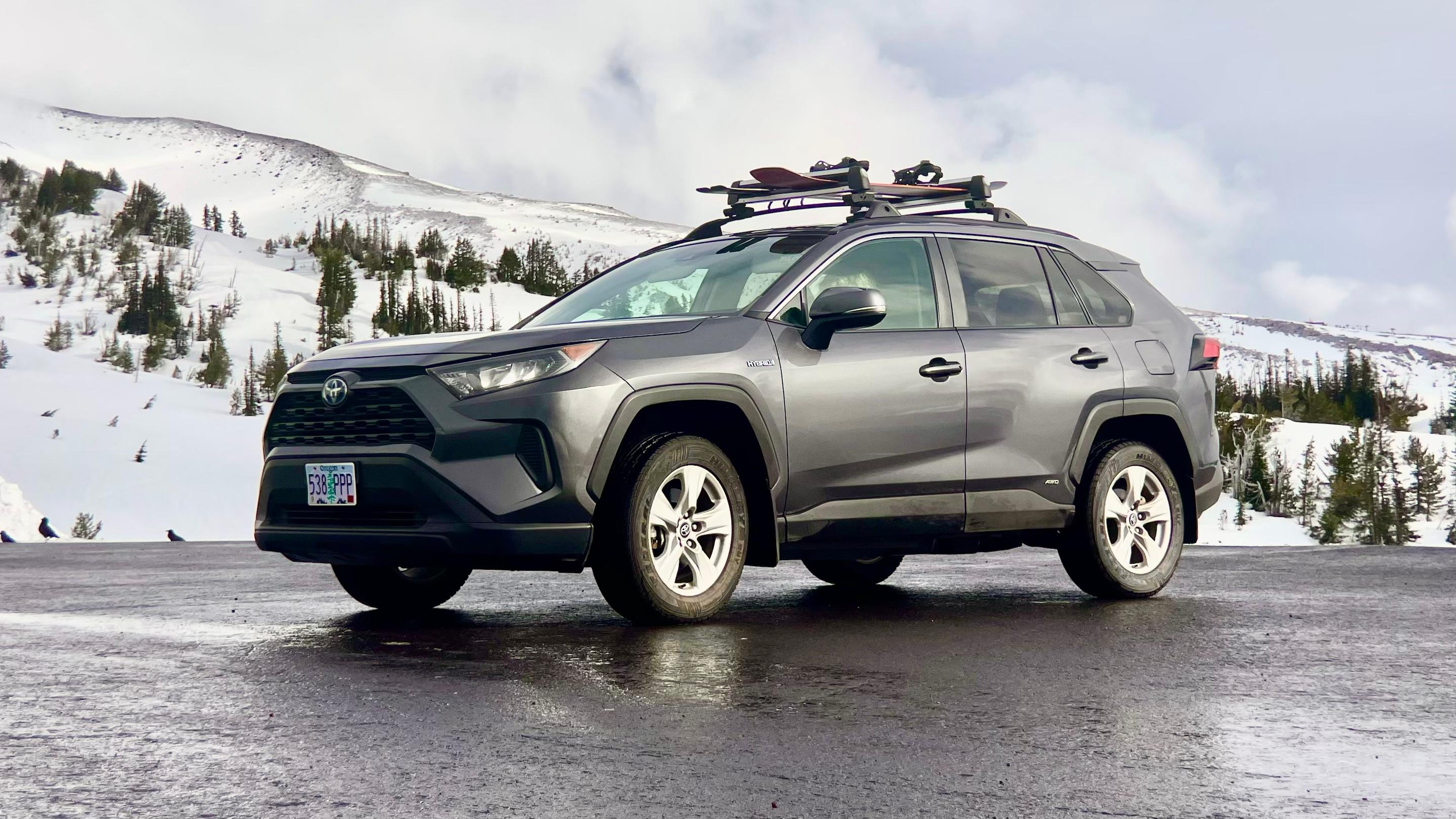 Toyota RAV4 Hybrid 2019 in Portland, OR