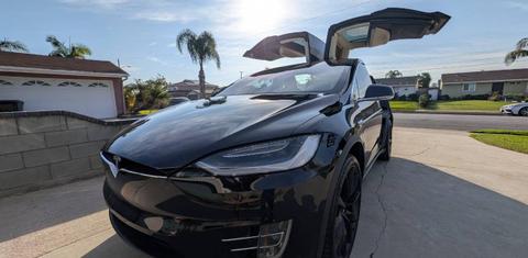Tesla Model X 2018