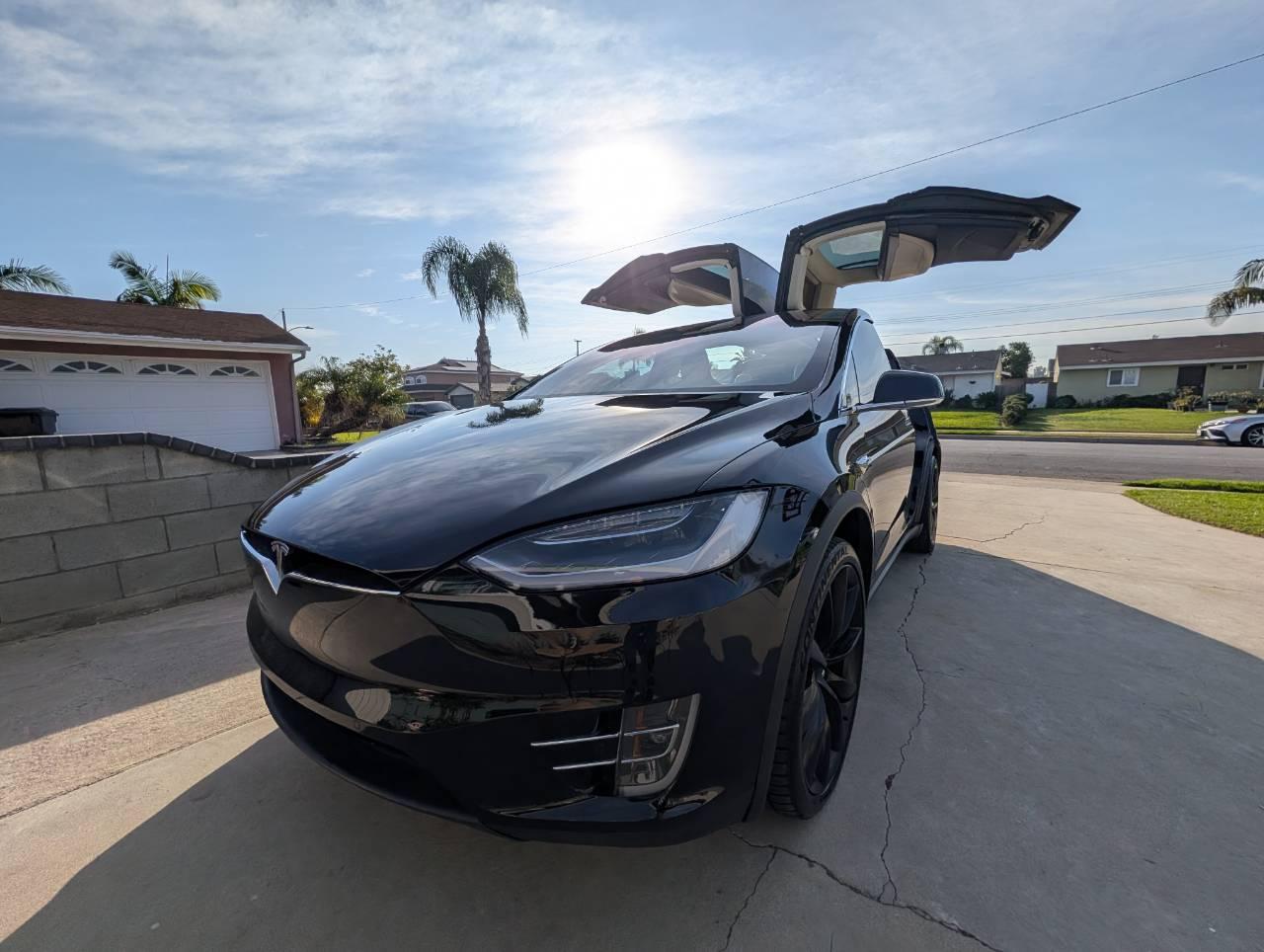 Tesla Model X 2018 in Cypress, CA