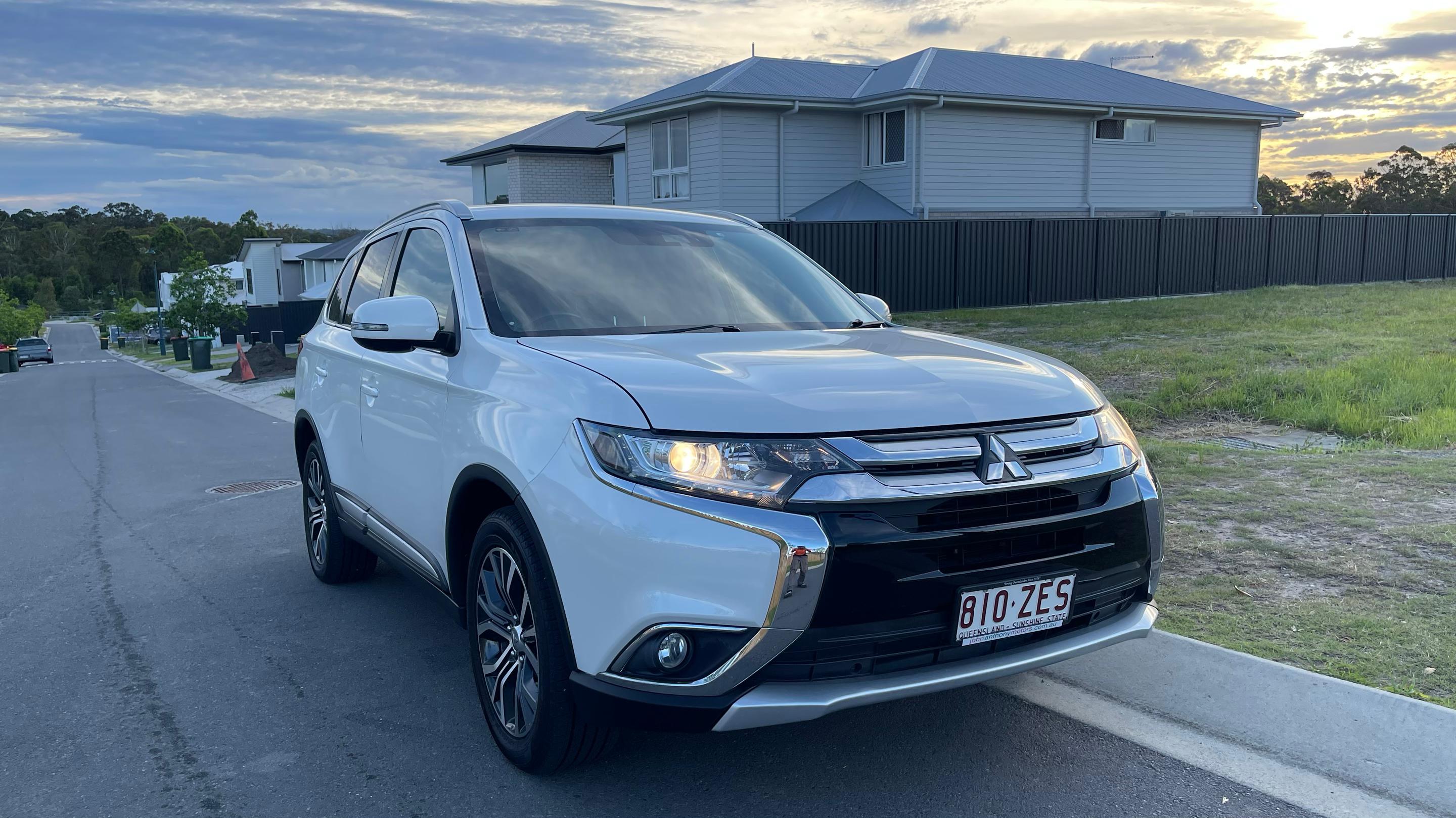 Mitsubishi OUTLANDER 2018 in Nundah
