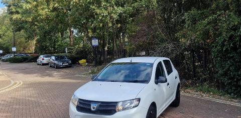 Dacia Sandero 2015