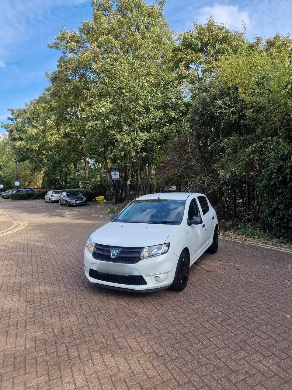 Dacia Sandero 2015 in London