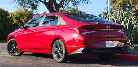 Hyundai Elantra 2023