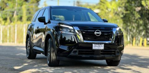 Nissan Pathfinder 2024