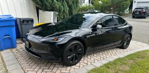 Tesla Model 3 2024
