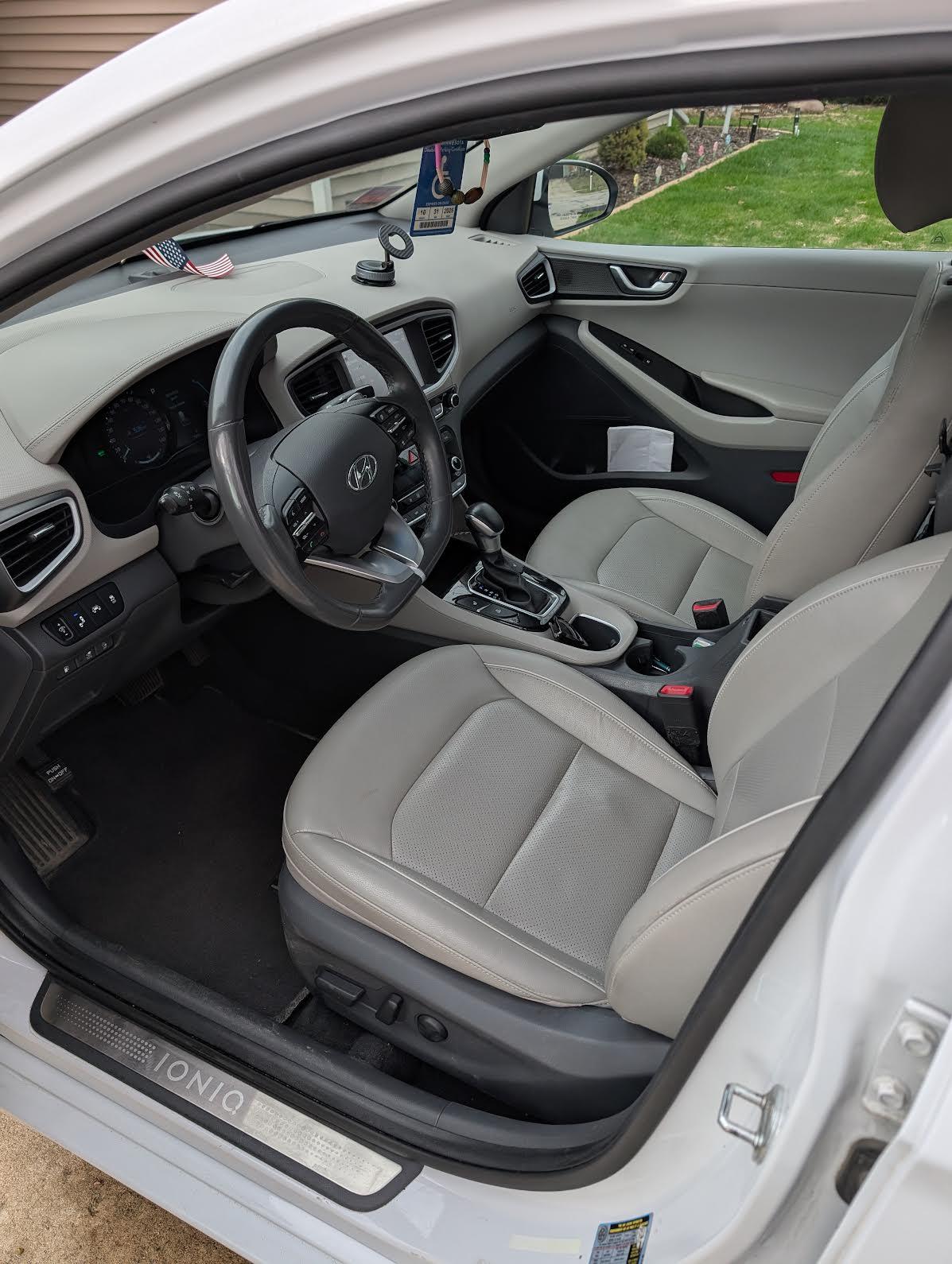 Hyundai Ioniq Plug-In Hybrid 2019 in Rochester, MN