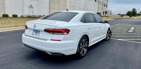 Volkswagen Passat 2022