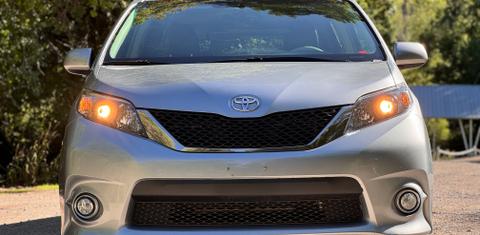 Toyota Sienna 2013