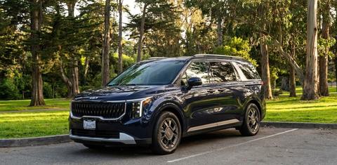 Kia Carnival Hybrid 2026