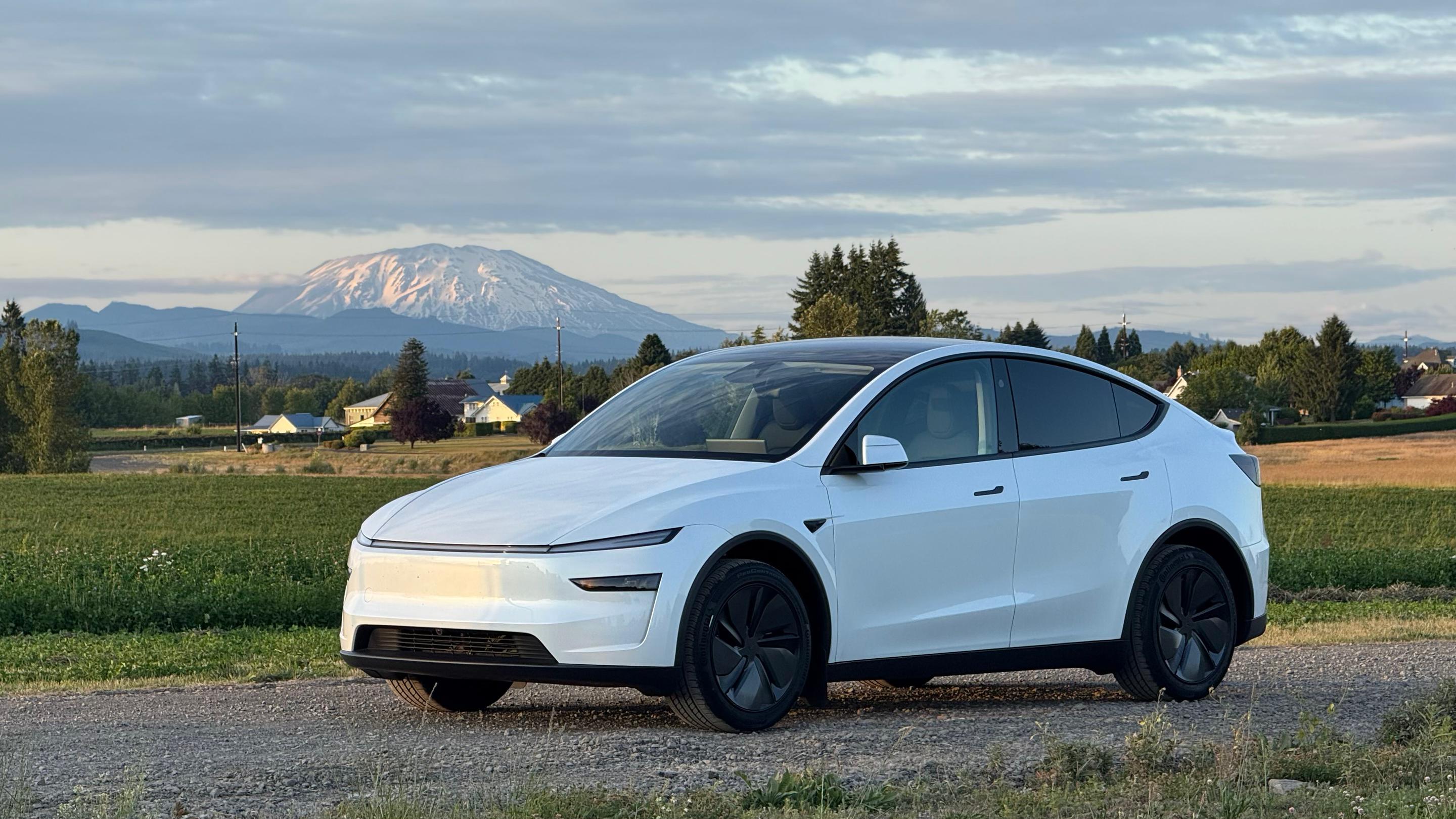 Tesla Model Y 2026 in Kent, WA