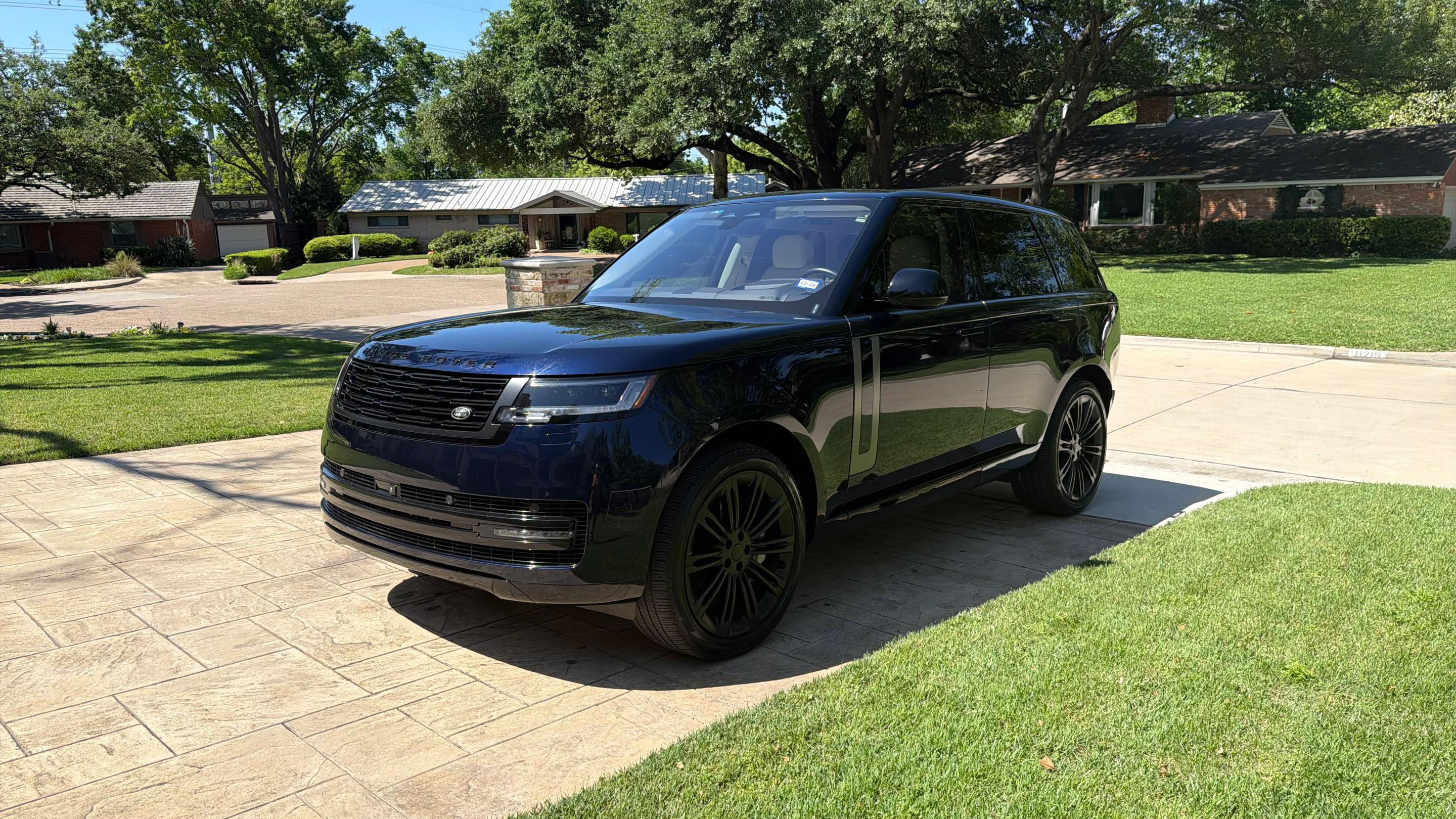 Land Rover Range Rover 2023 in 