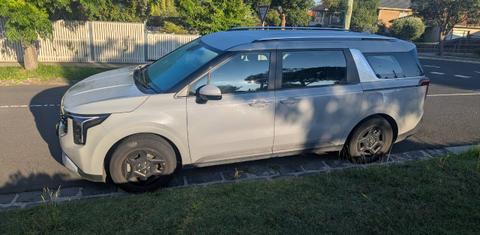 Kia CARNIVAL 2025