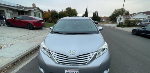 Toyota Sienna 2016