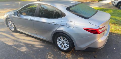 Toyota Camry Hybrid 2026