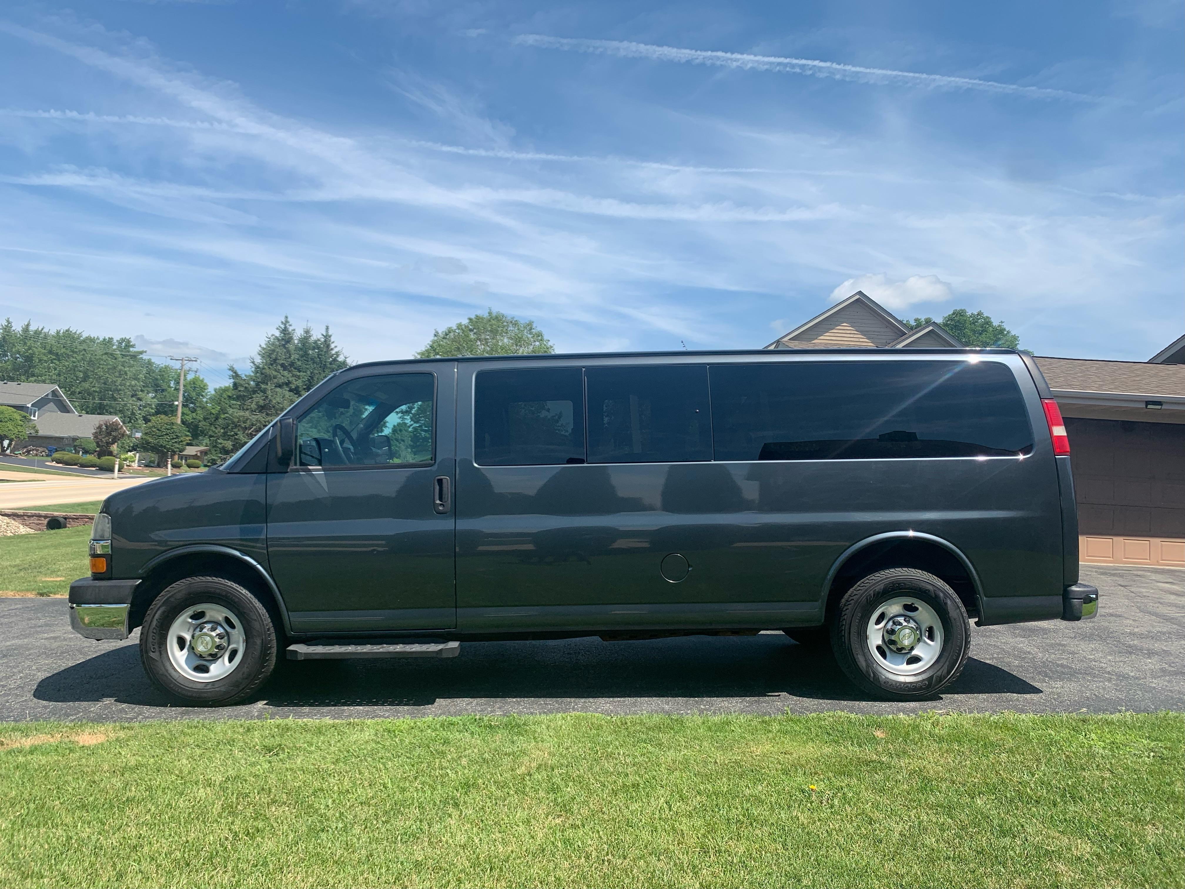 Chevrolet Express 2014 in Homer Glen, IL