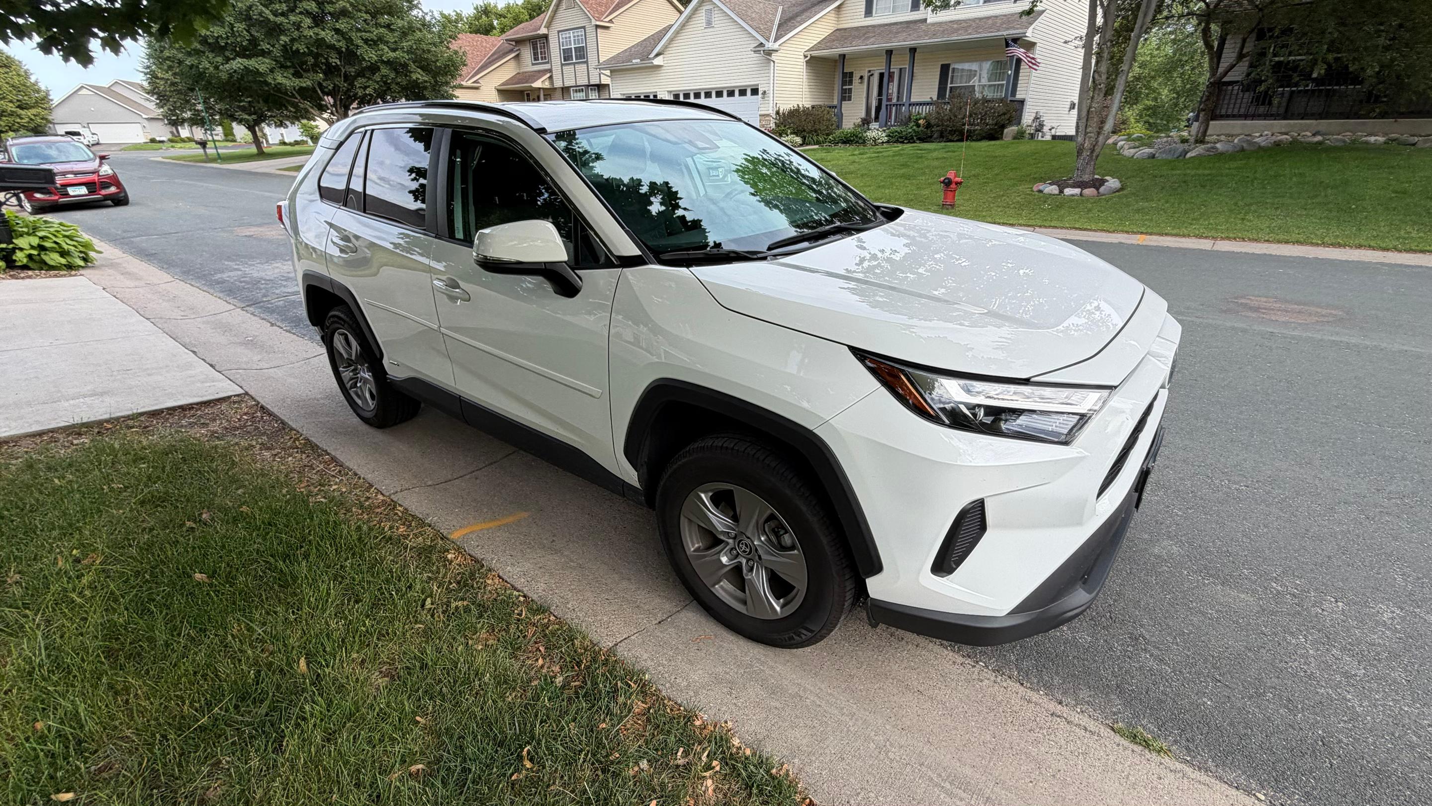 Toyota RAV4 Hybrid 2022 in Farmington, MN