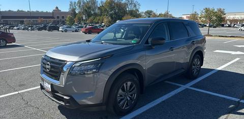 Nissan Pathfinder 2025
