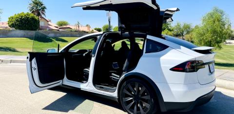 Tesla Model X 2022