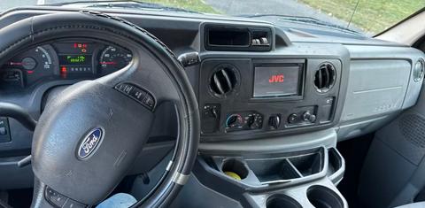 Ford Econoline 2010