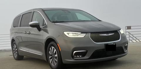 Chrysler Pacifica 2023