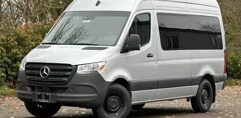 Mercedes-Benz Sprinter 2024