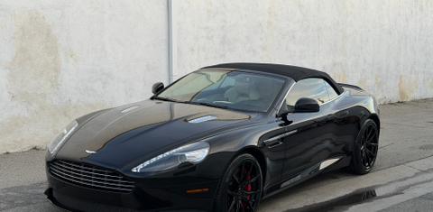 Aston Martin DB9 2013