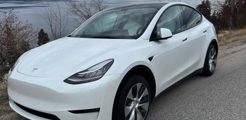 Tesla Model Y 2022