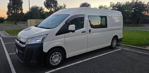 Toyota HIACE 2020