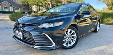 Toyota Camry 2021