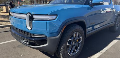 Rivian R1T 2025