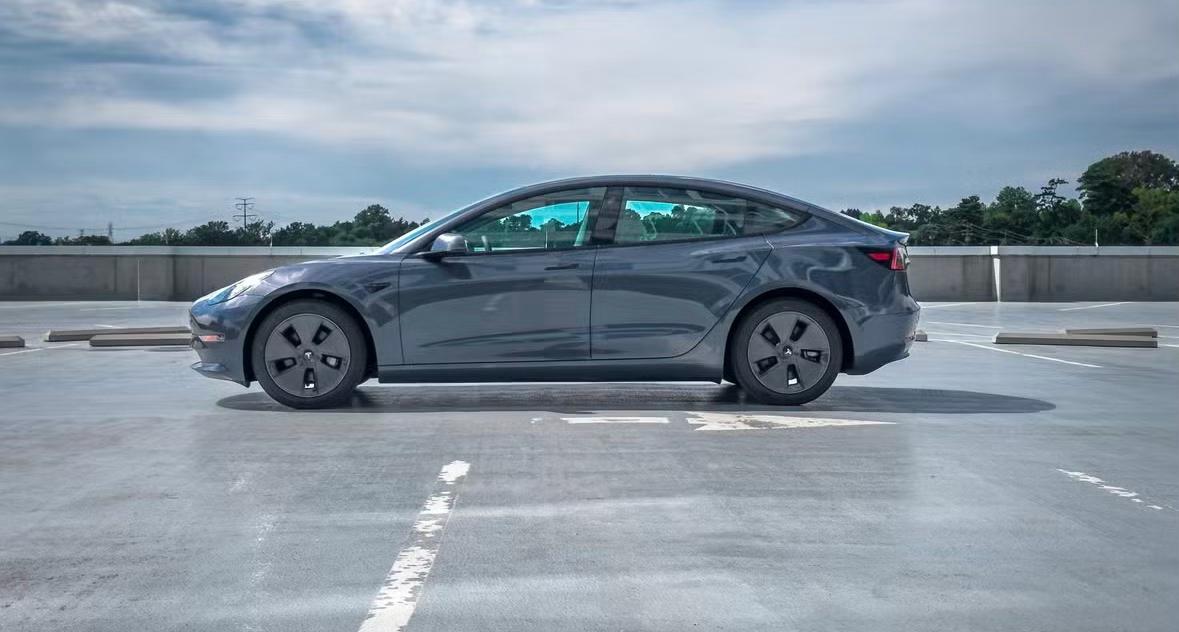 Tesla Model 3 2023 in Hebron, KY