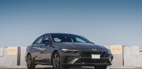 Hyundai Elantra 2025