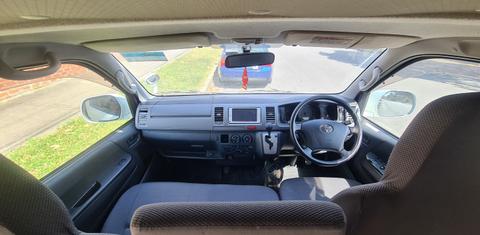 Toyota HIACE 2013