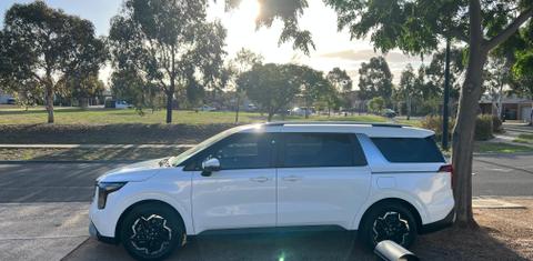 Kia CARNIVAL 2025
