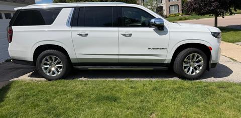 Chevrolet Suburban 2023