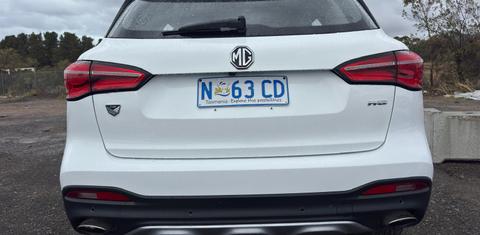MG HS 2022