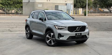 Volvo XC40 2026